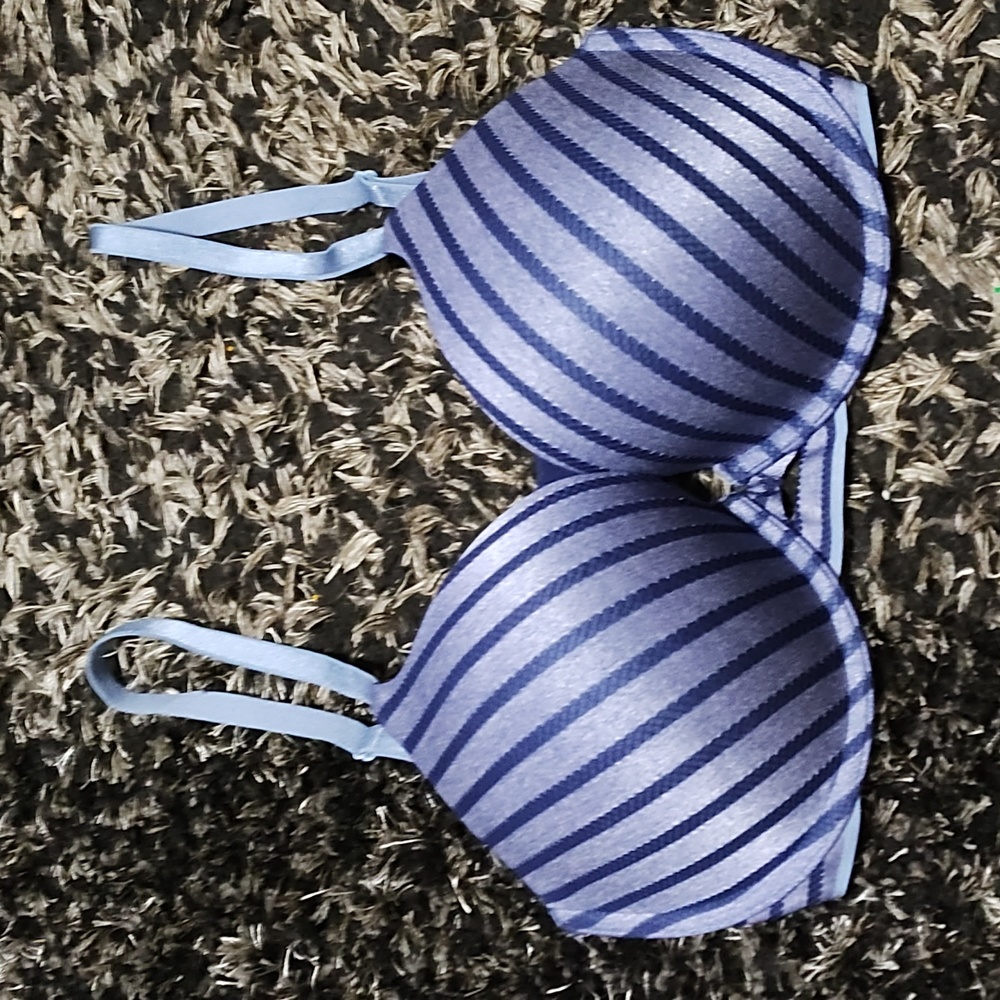 Victoria Secret bra 34DD